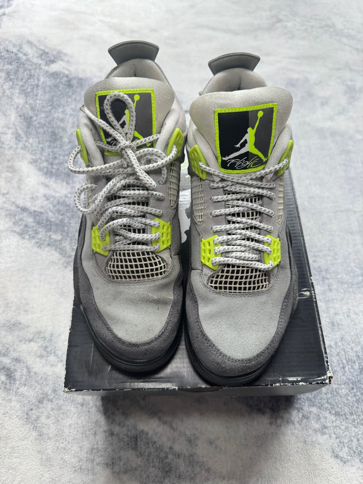 Jordan 4 Neon