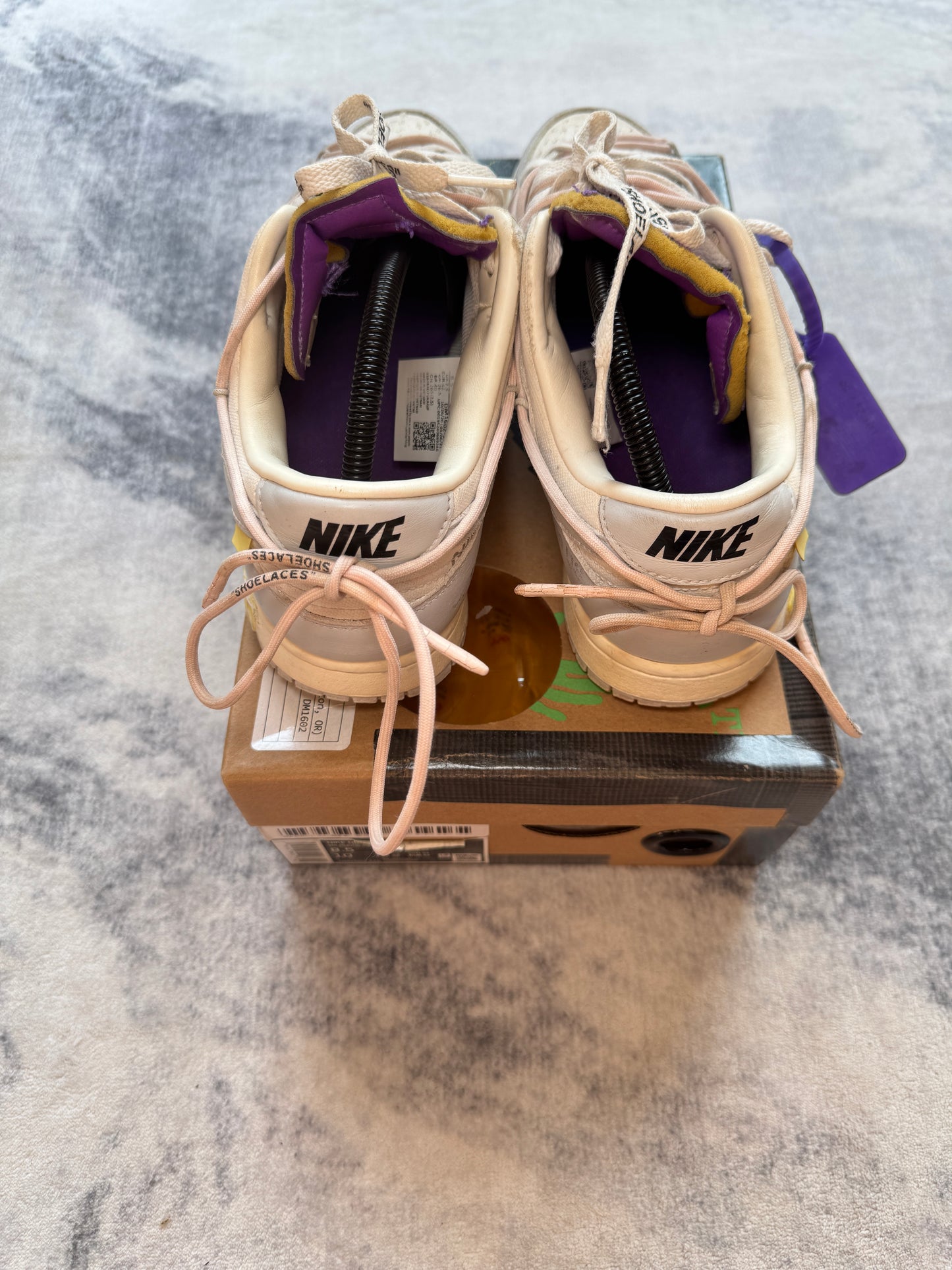 Nike Dunk Low Off White Lot 24