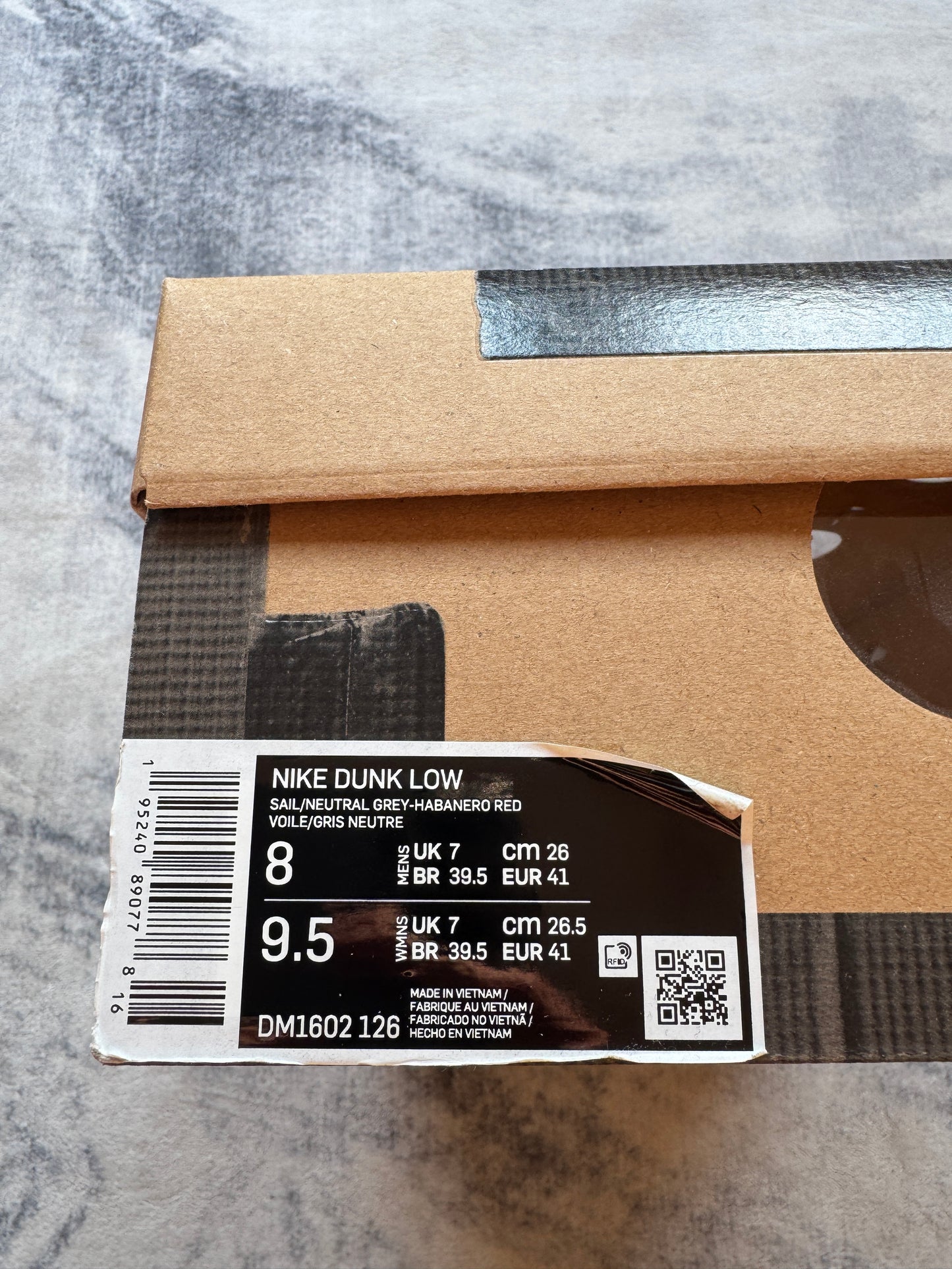 Nike Dunk Low Off White Lot 23