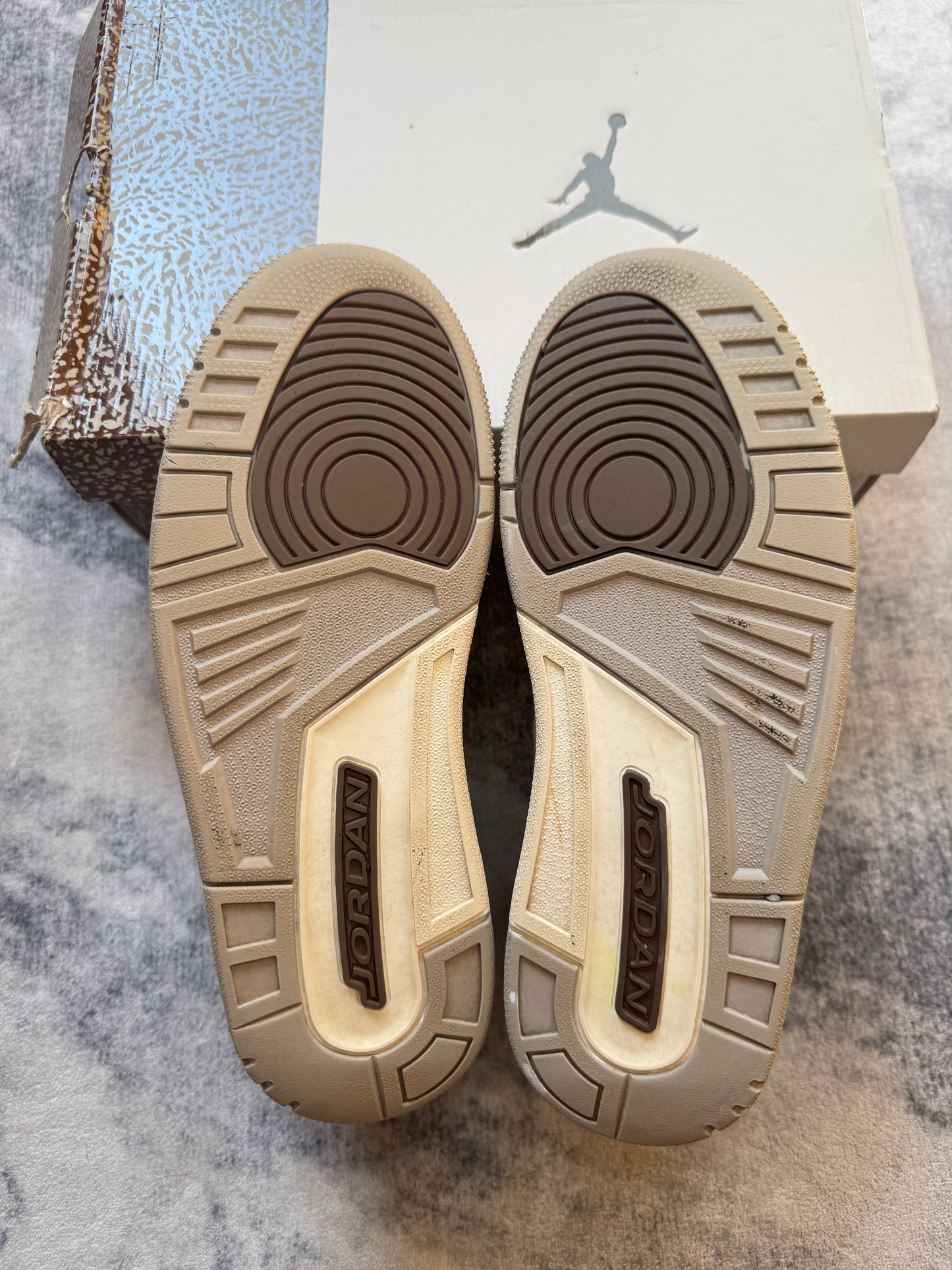 Jordan 3 Palomino