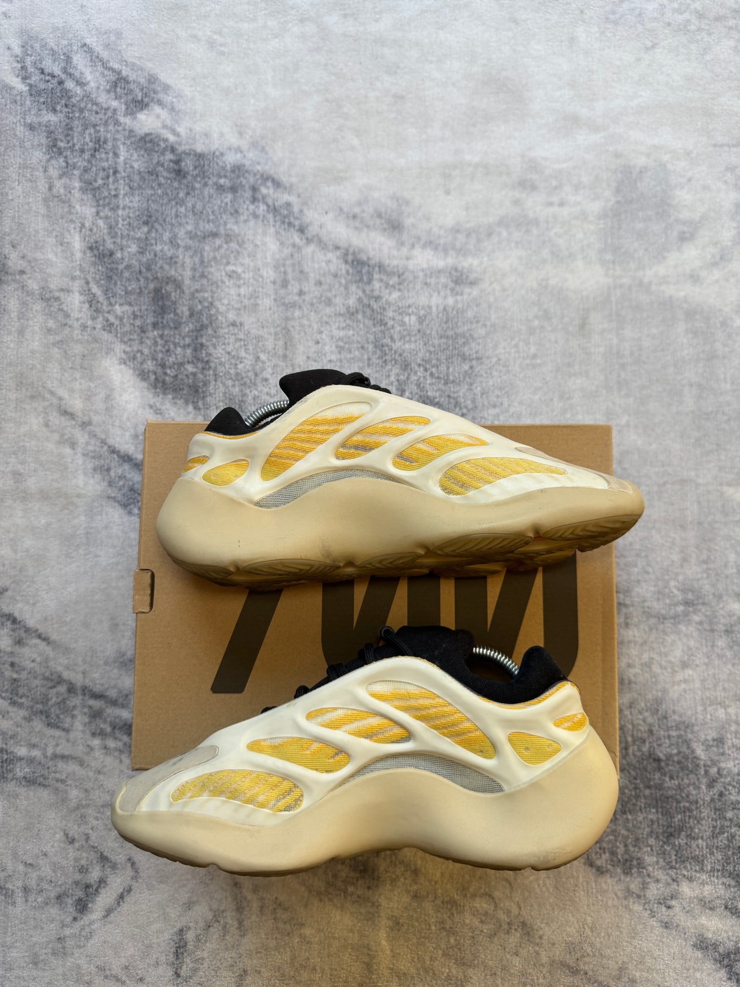 Yeezy 700v3 Safflower