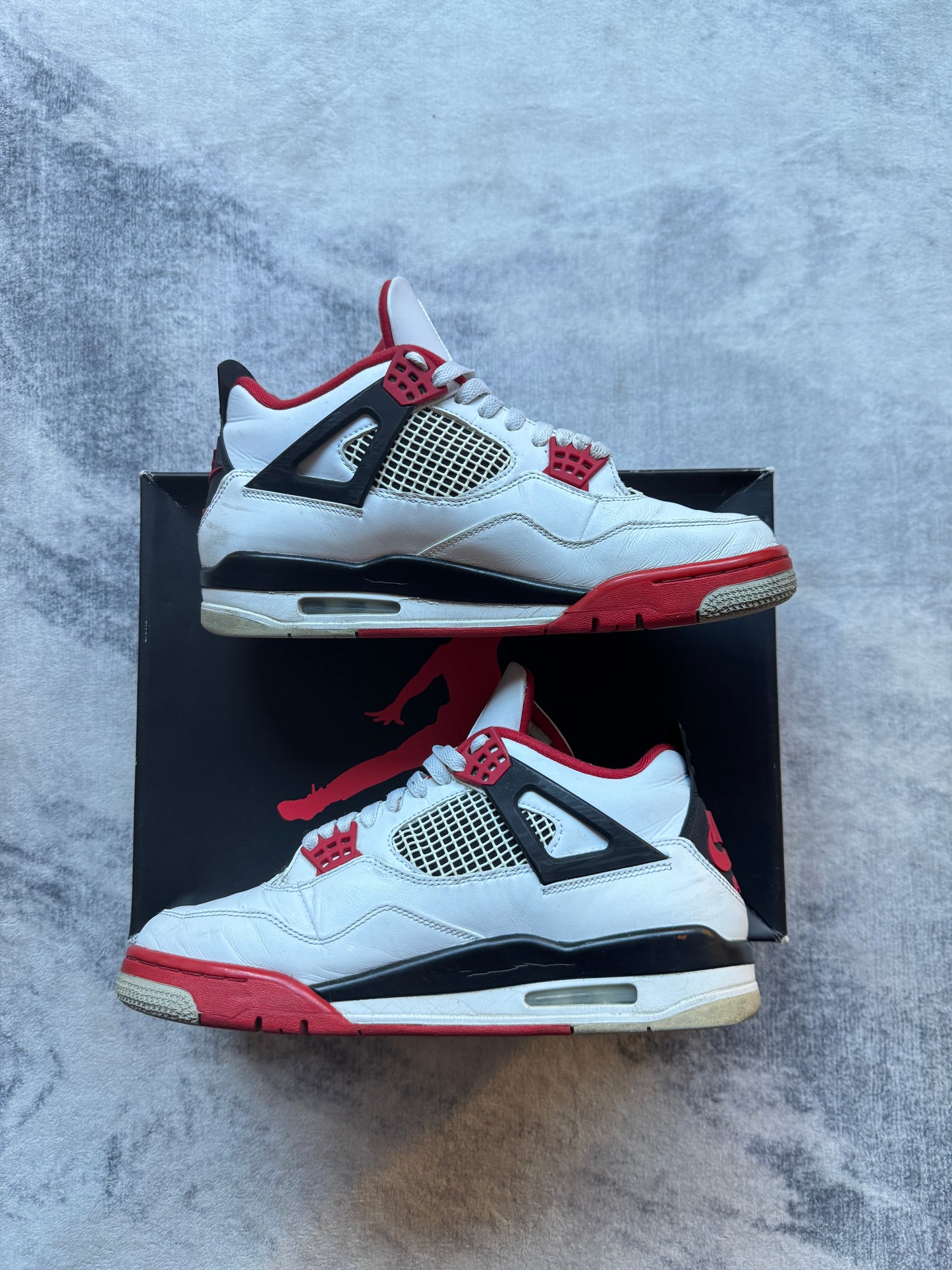 Jordan 4 Fire Red