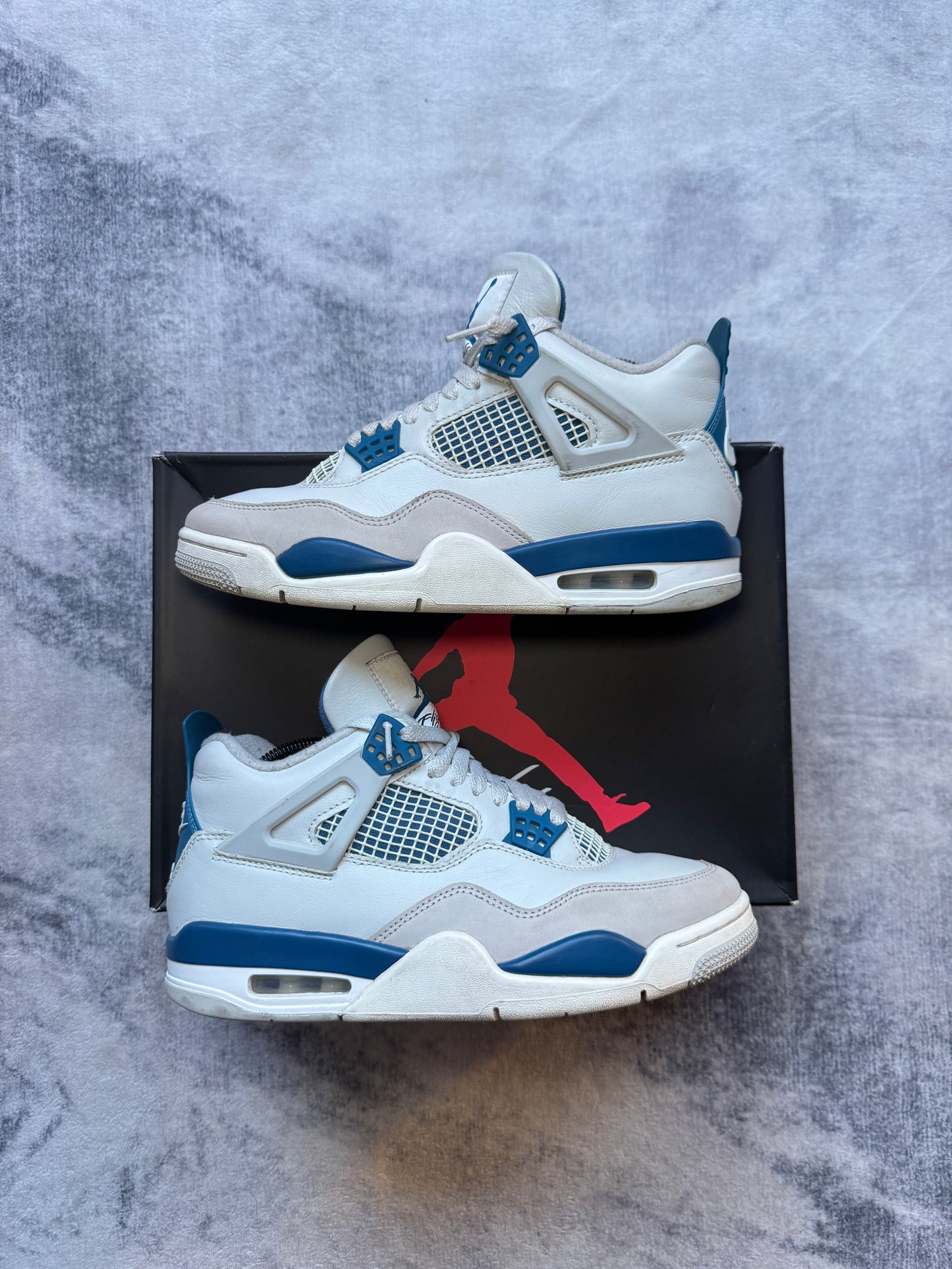 Jordan 4 Military Blu