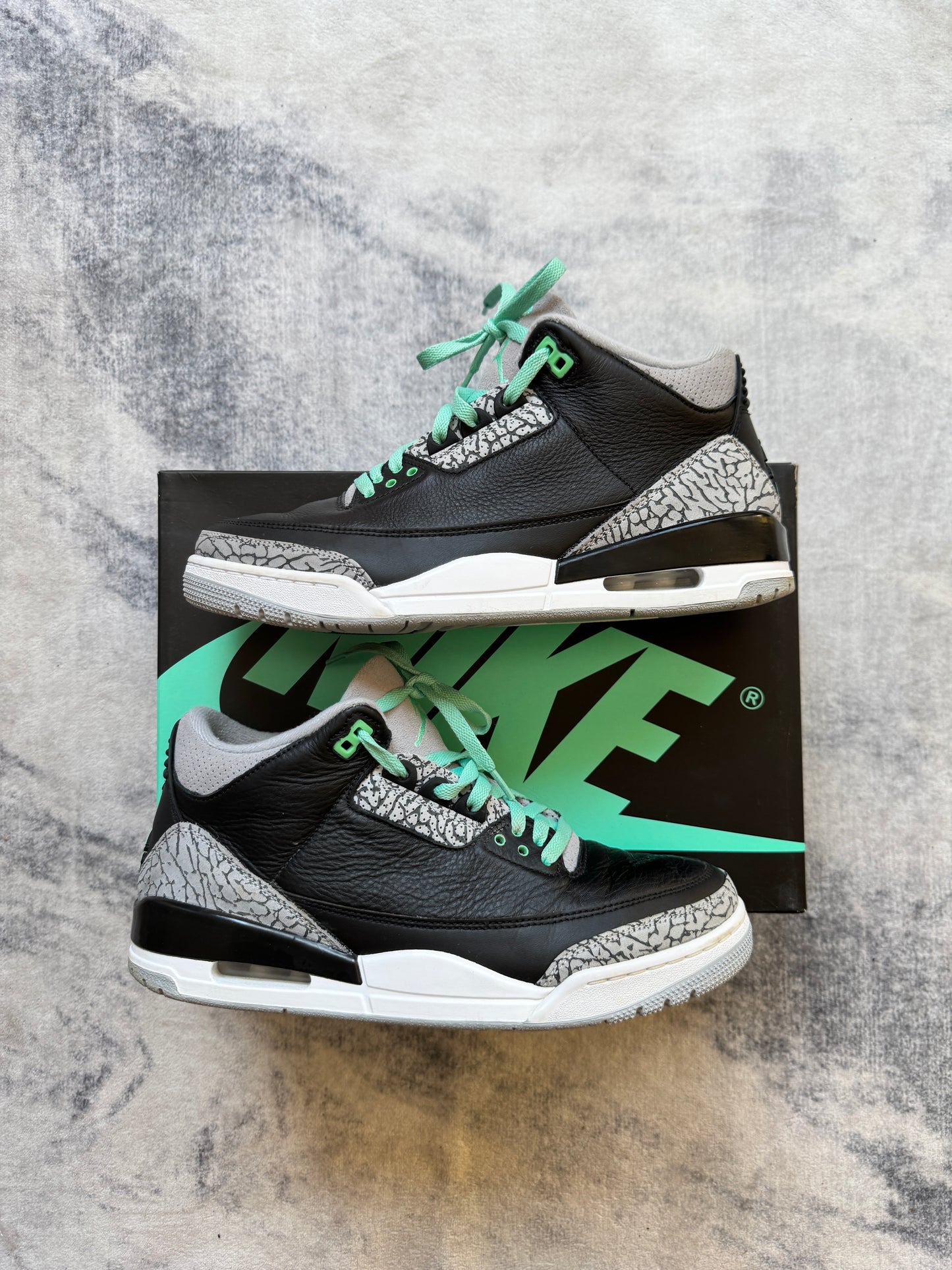 Jordan 3 Mint