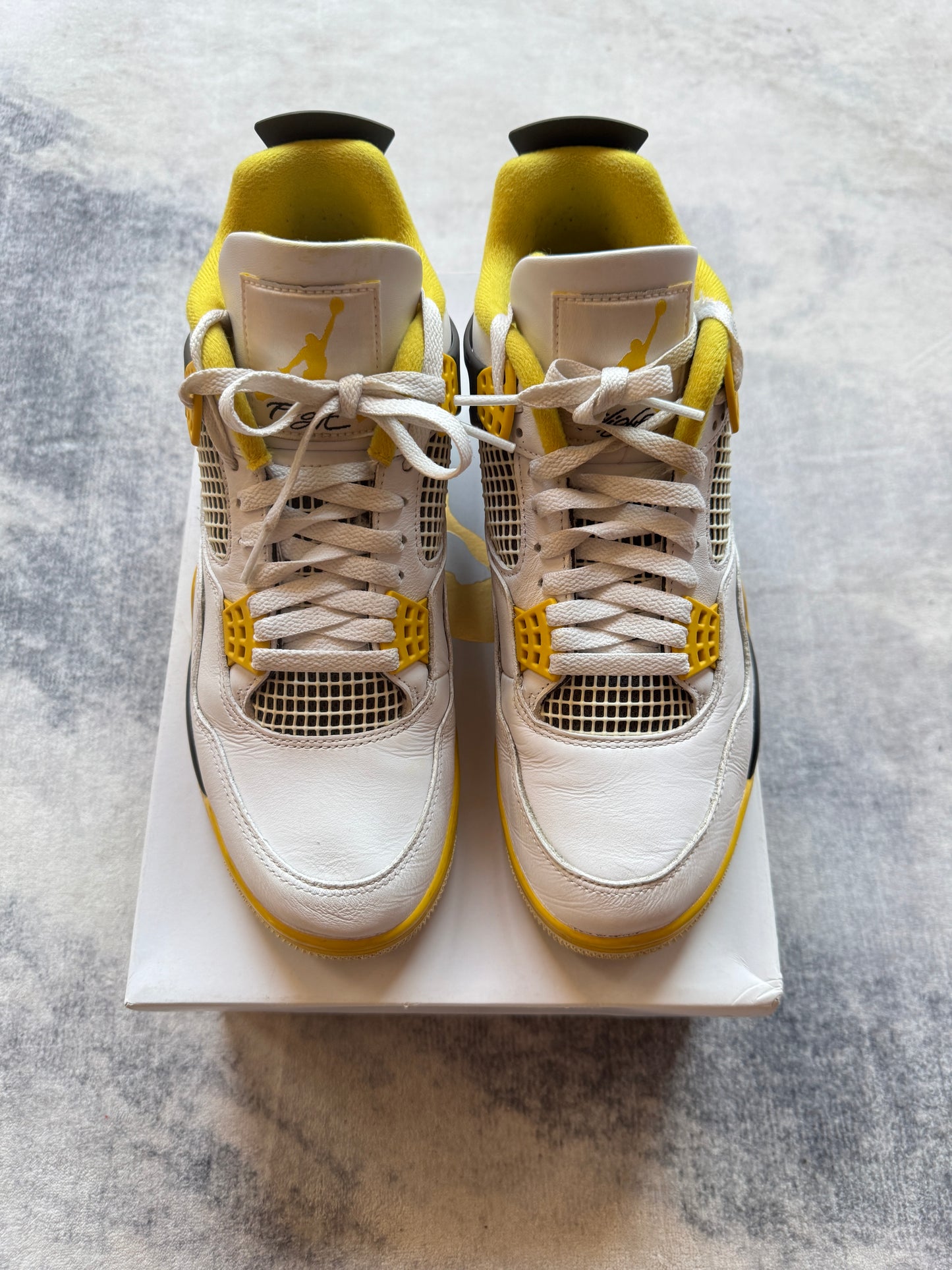 Jordan 4 Vivid Sulfur