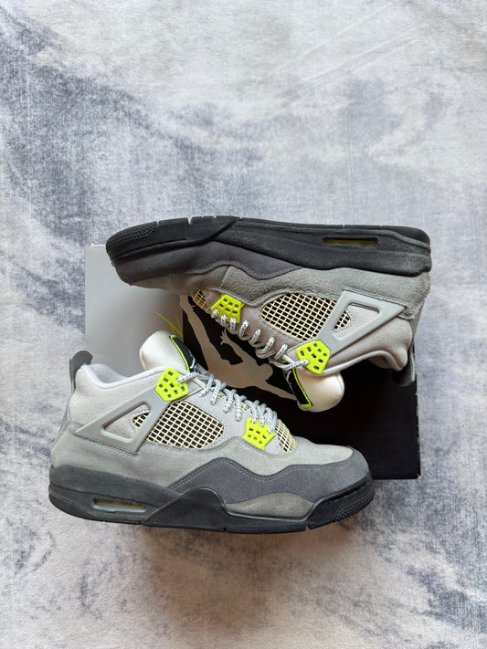 Jordan 4 Neon