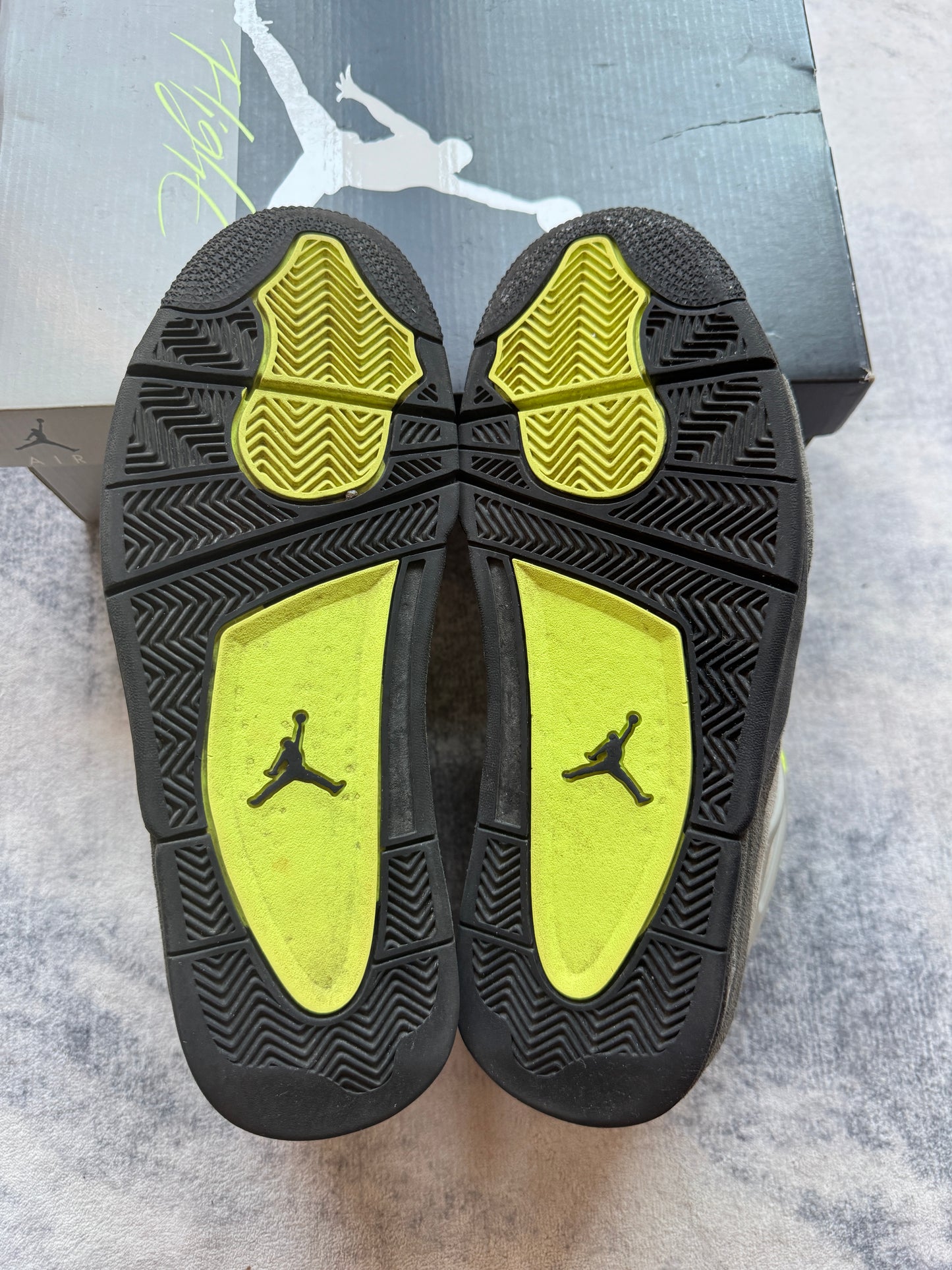 Jordan 4 Neon