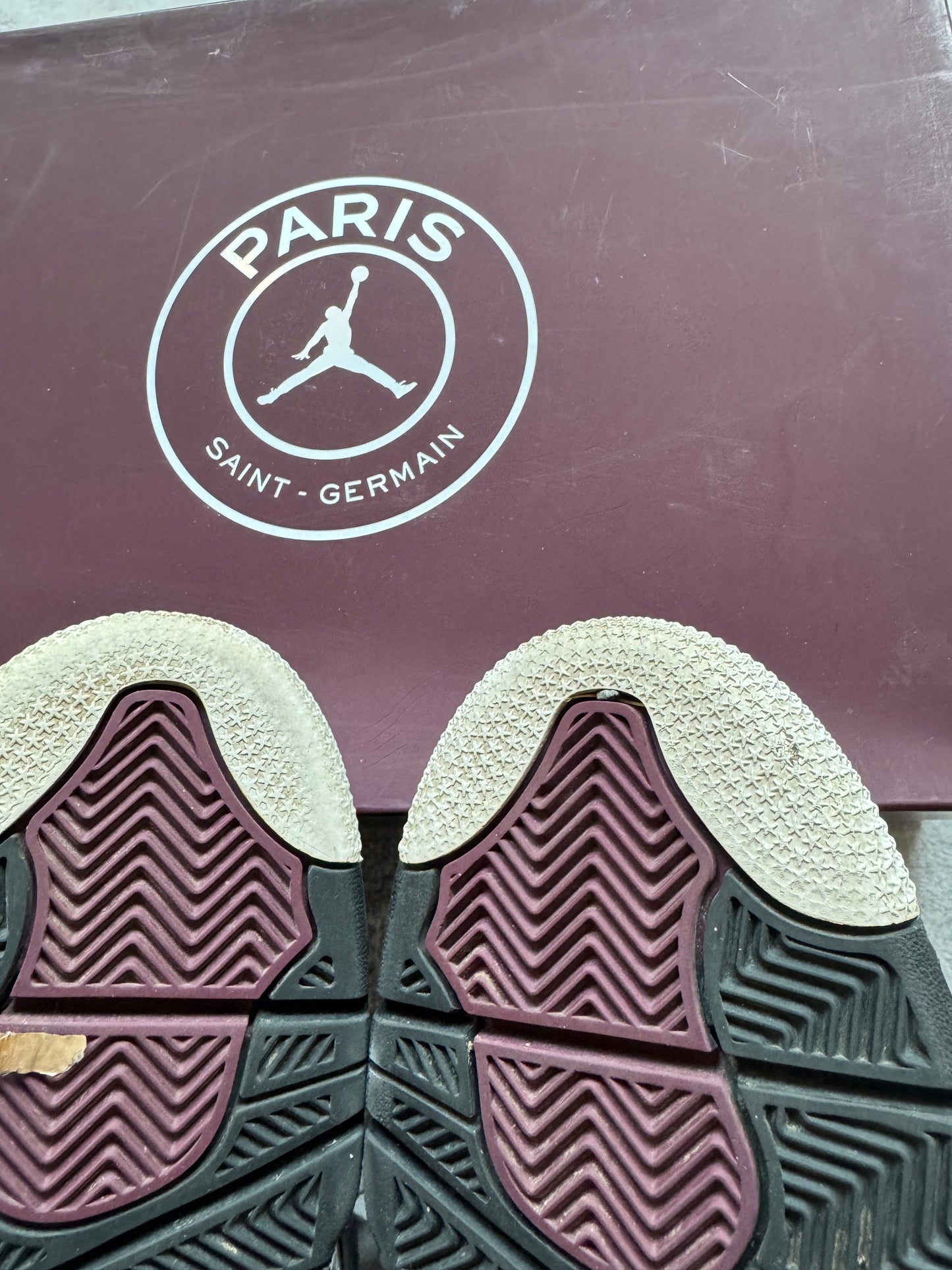 Jordan 4 Paris Saint Germain