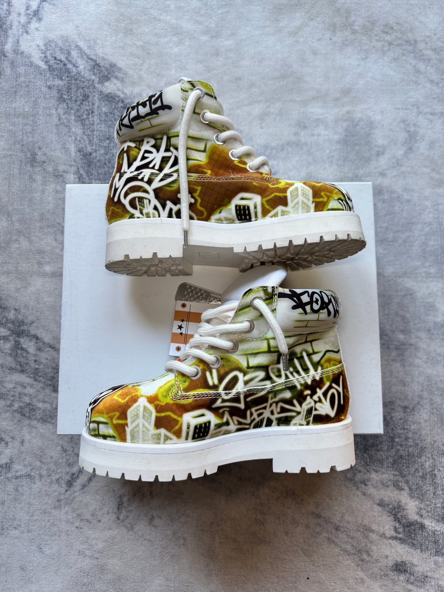 Pdf Strada Boots Graffiti