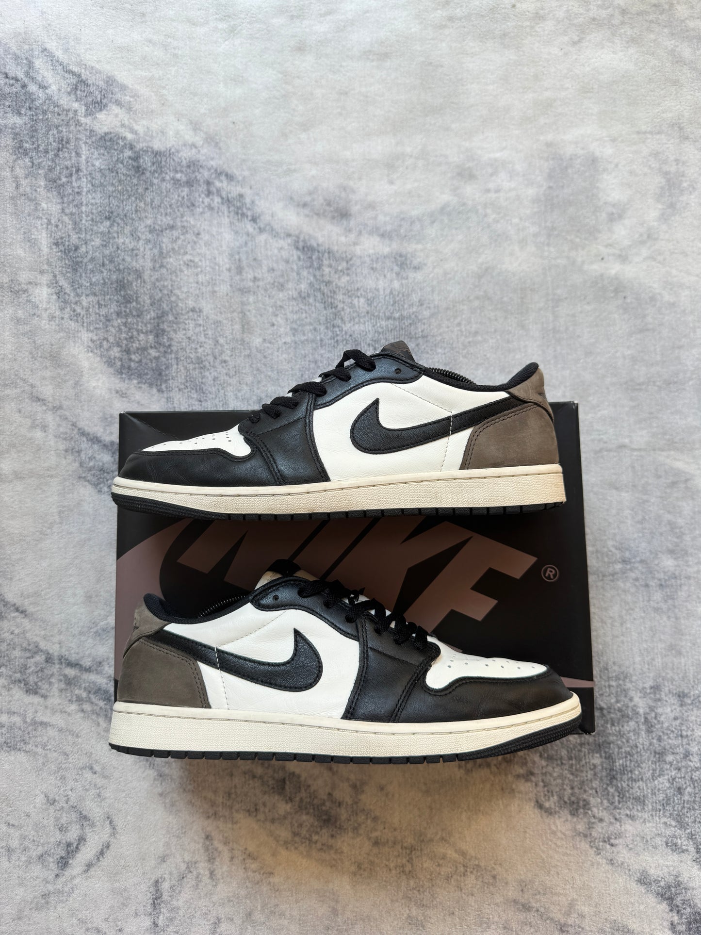 Jordan 1 Low Mocha