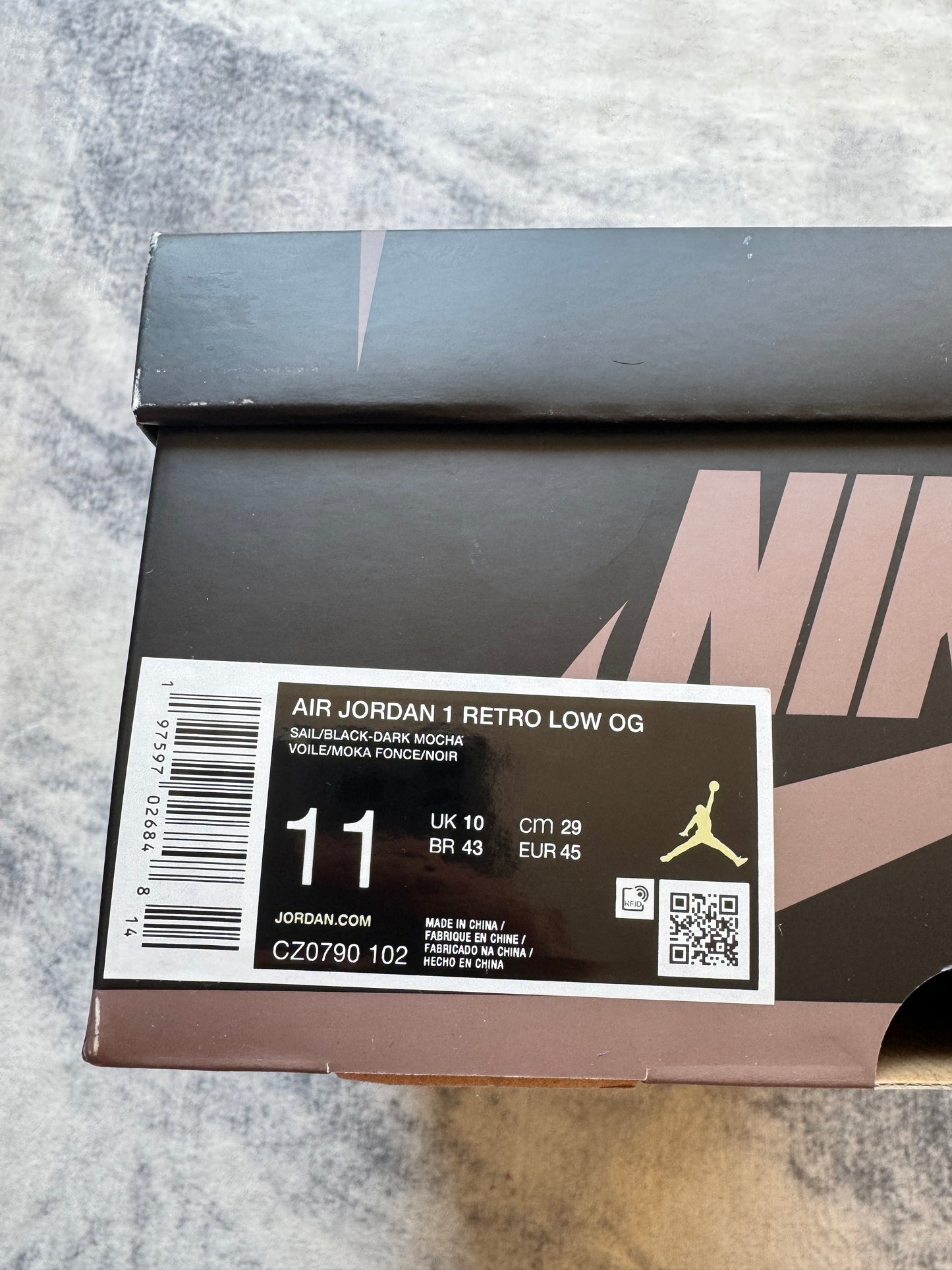 Jordan 1 Low Mocha