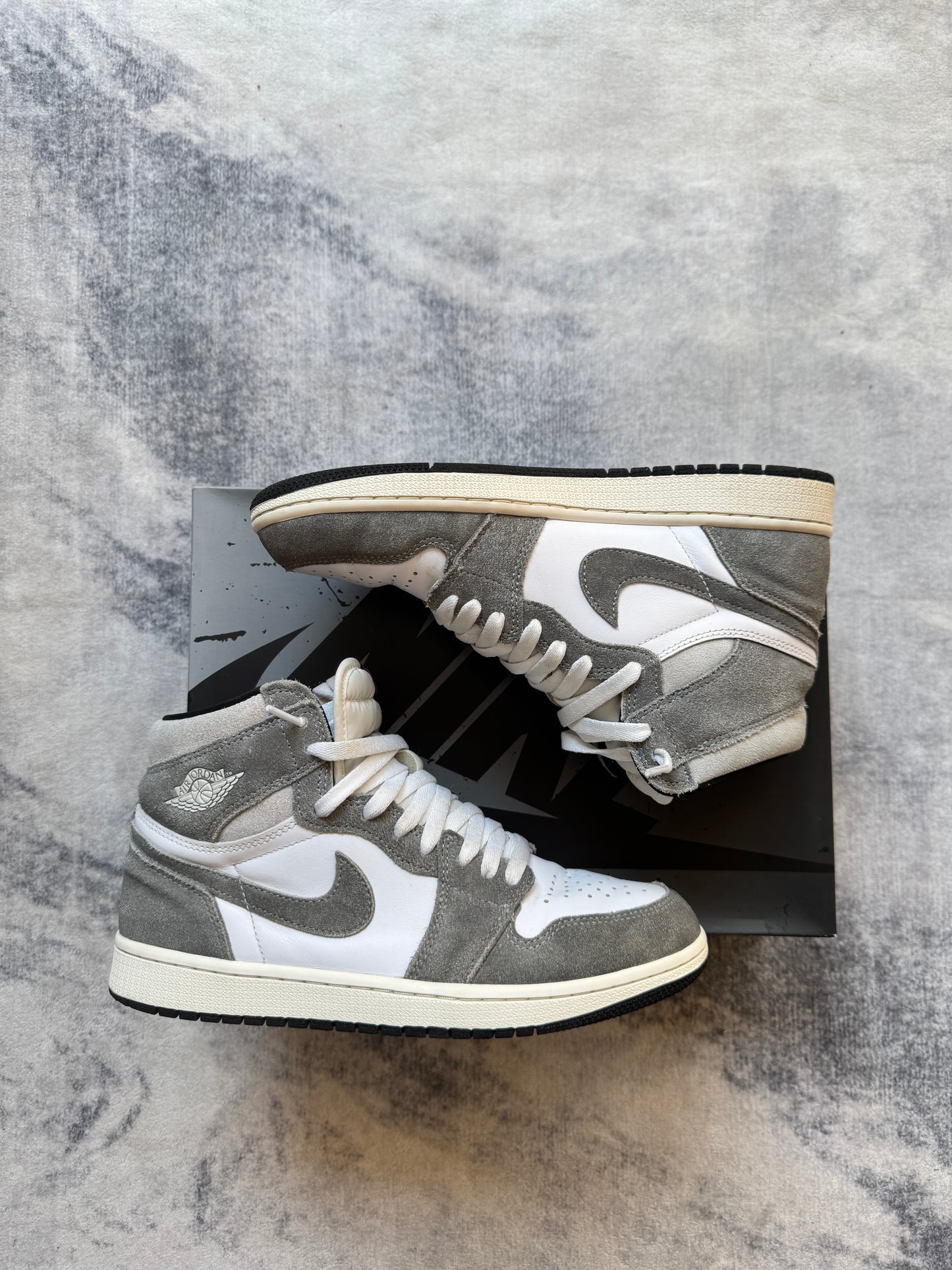 Jordan 1 High Shadow