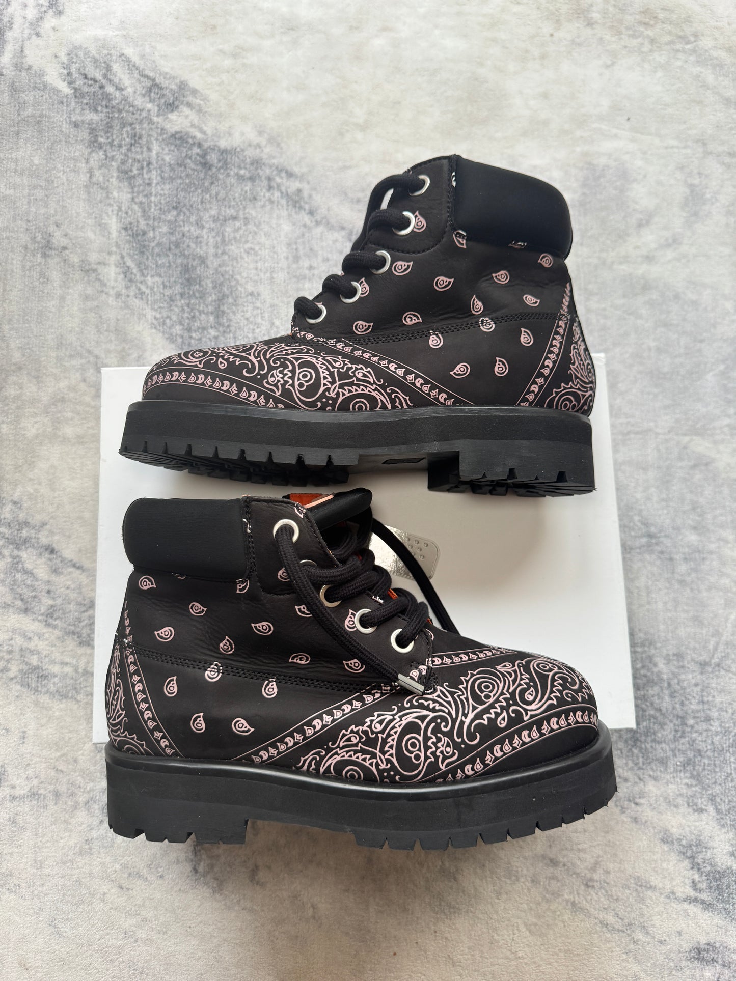 Pdf Channel Strada Boots Bandana