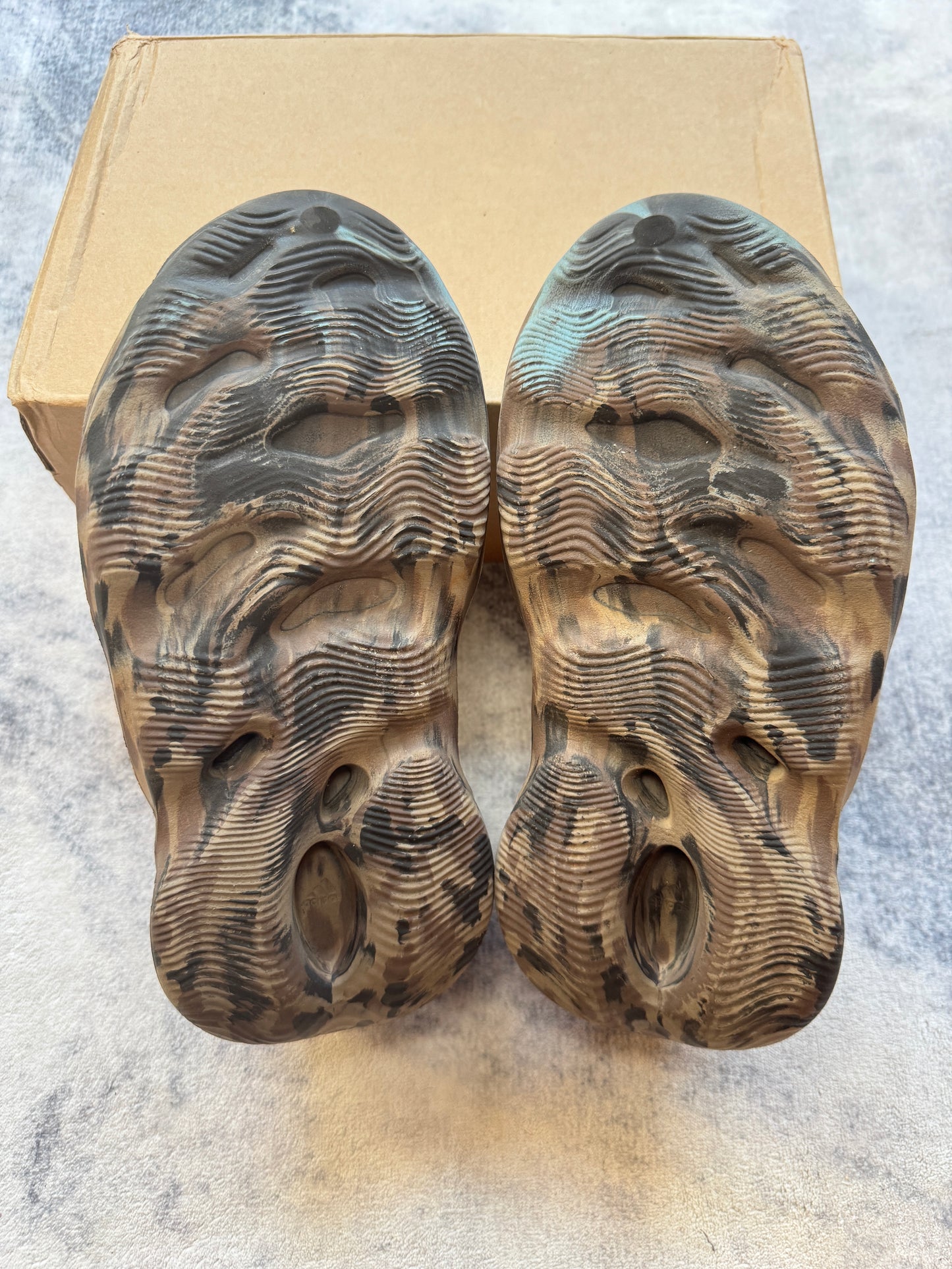 Yeezy Faom Runner