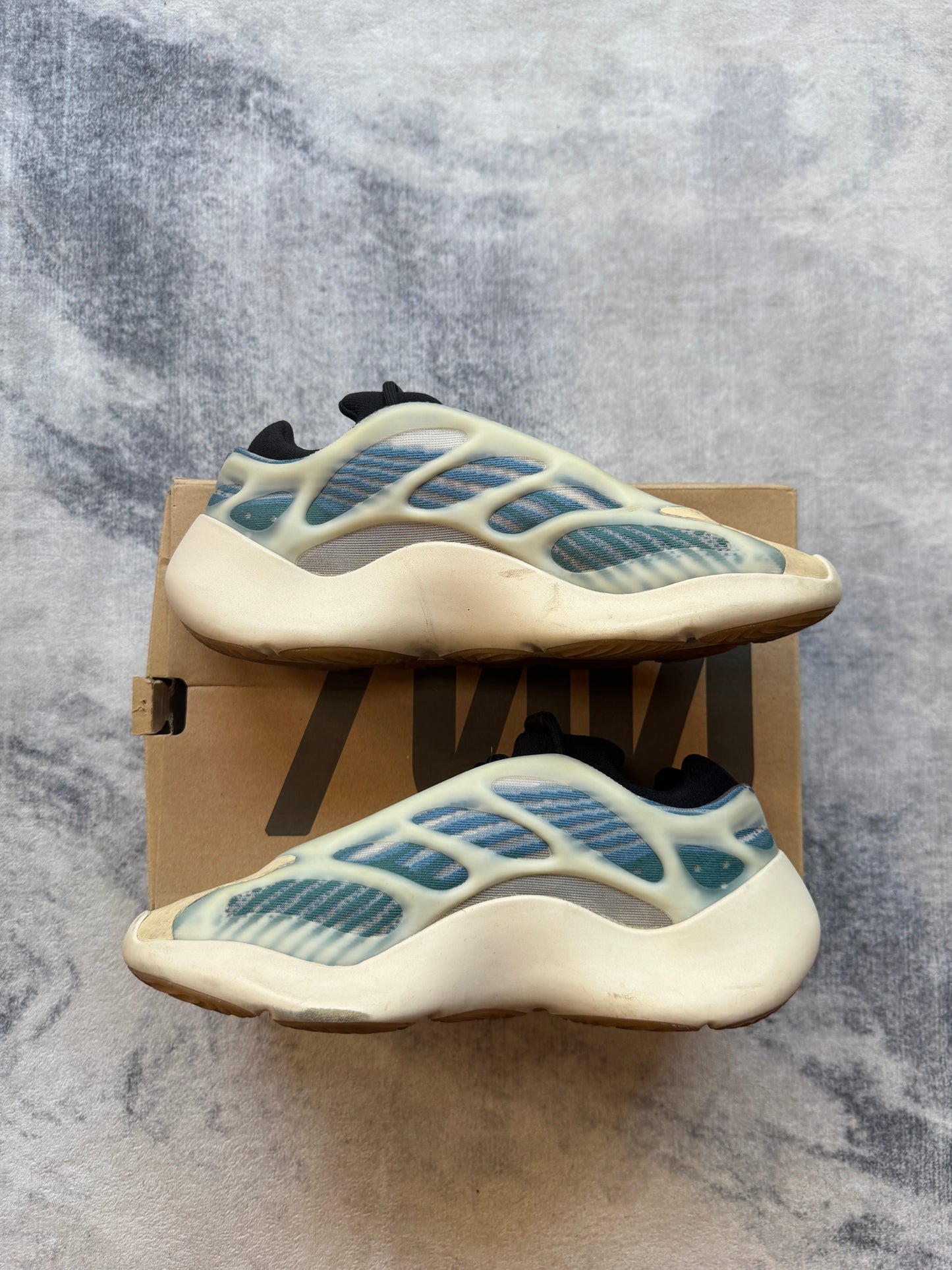 Yeezy 700v3 Knit