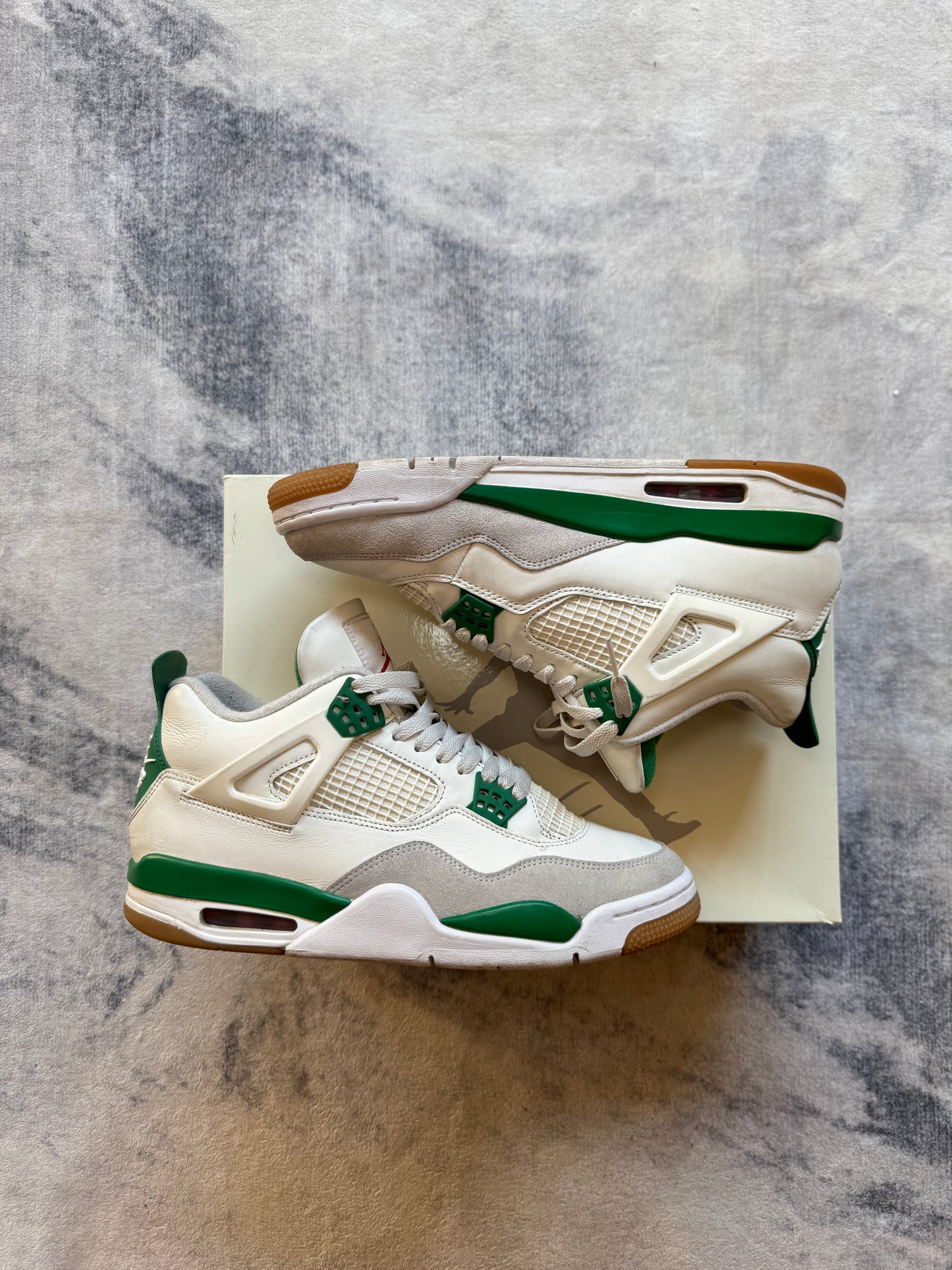 Jordan 4 Sb Pine Green