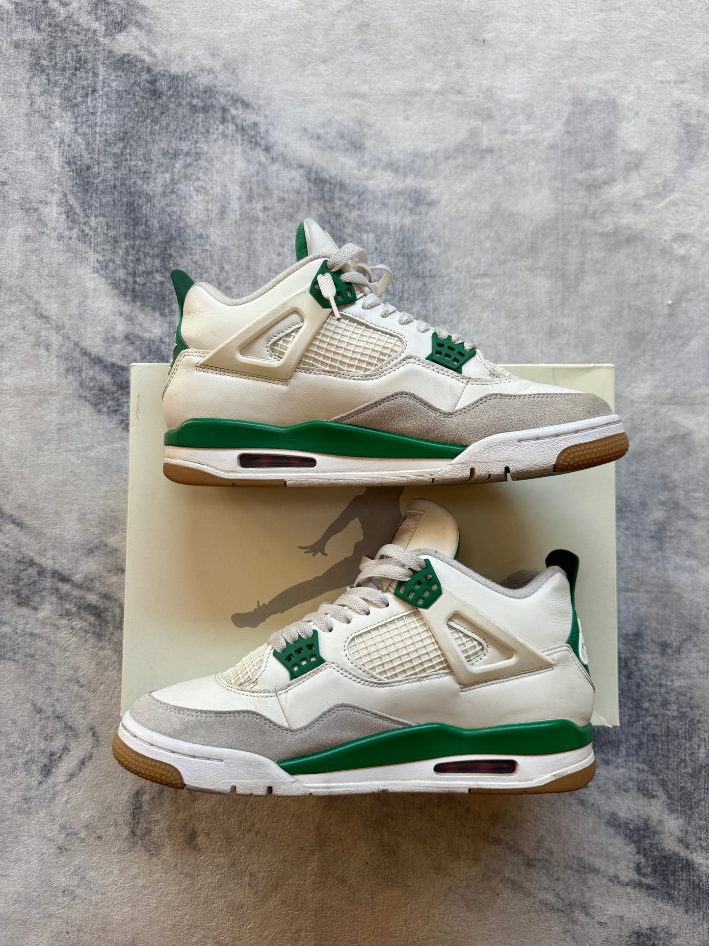 Jordan 4 Sb Pine Green