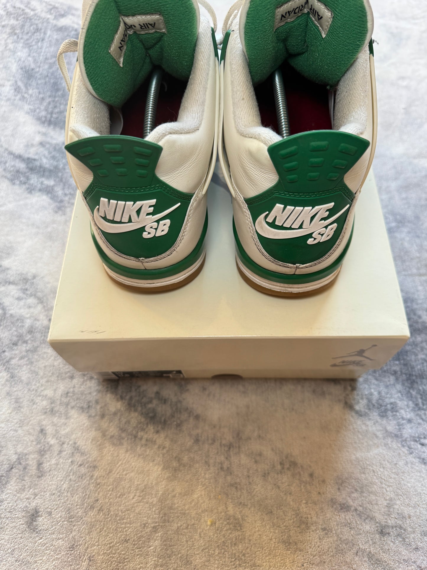 Jordan 4 Sb Pine Green