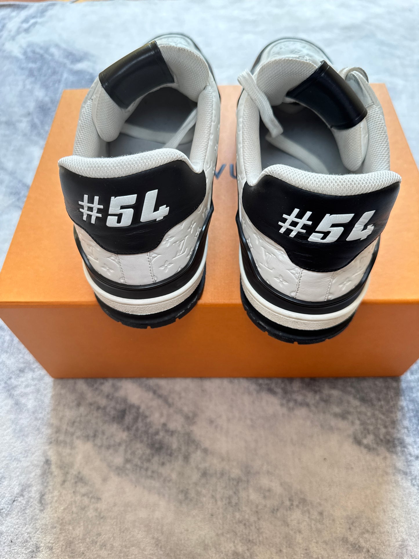 Louis Vuitton Trainer Black 2026