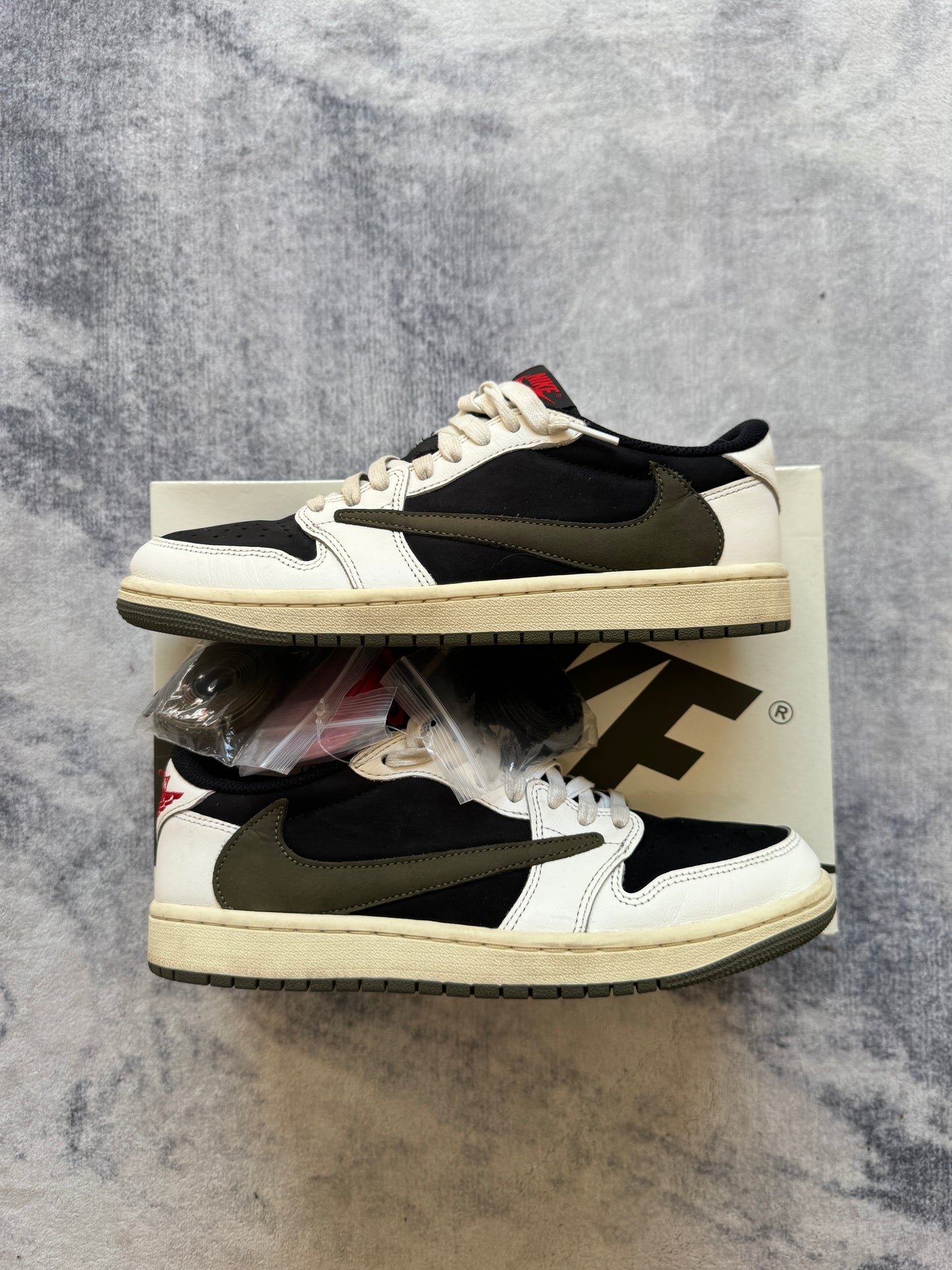 Jordan 1 Low Travis Scott Medium Olive