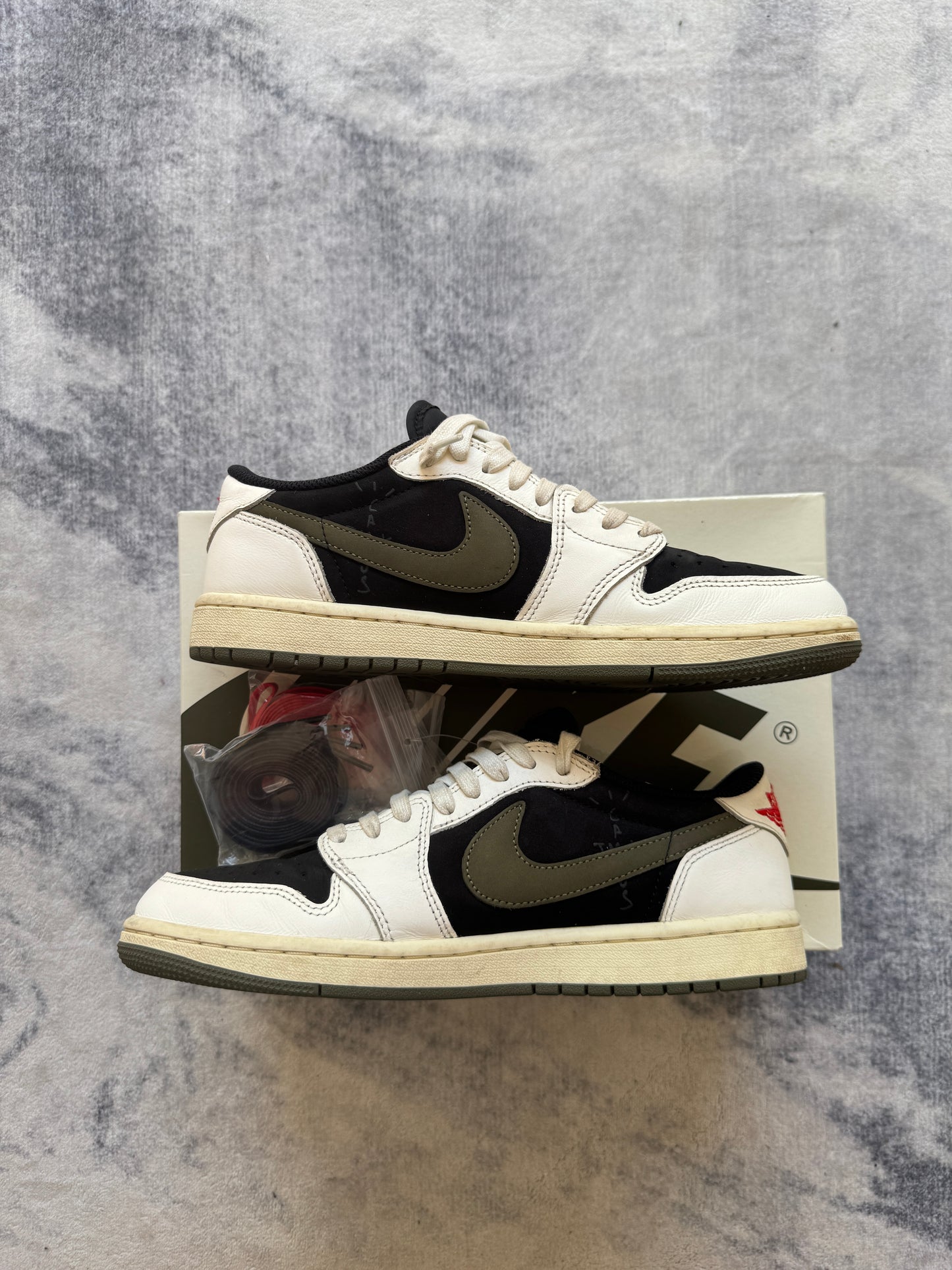 Jordan 1 Low Travis Scott Medium Olive