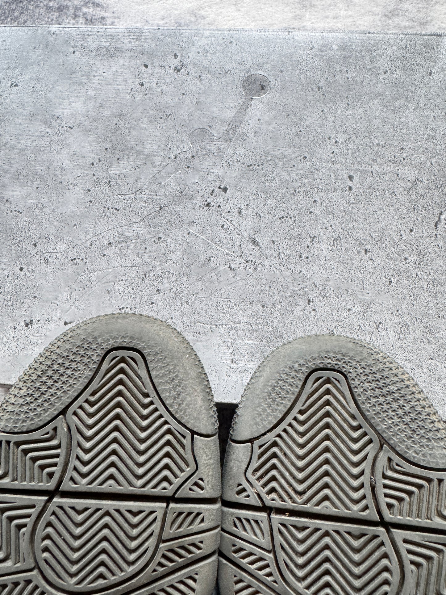 Jordan 4 Olympic Grey