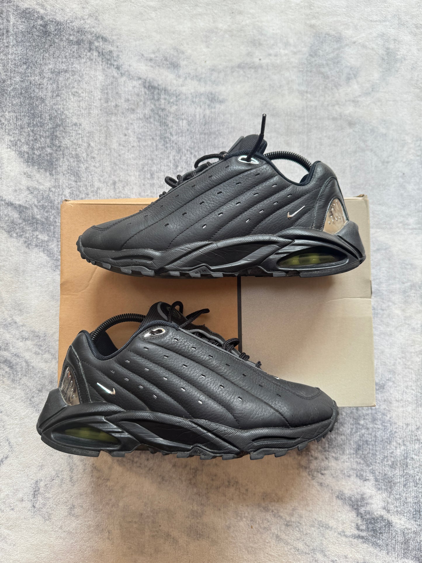 Nocta Hot Step 1 Triple Black
